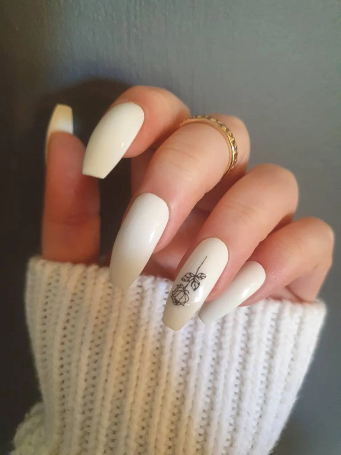 Minimalist White Press-on Nails With Black Rose