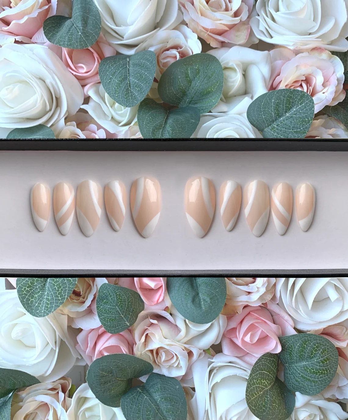 Press on Nails Minimalist White Abstract