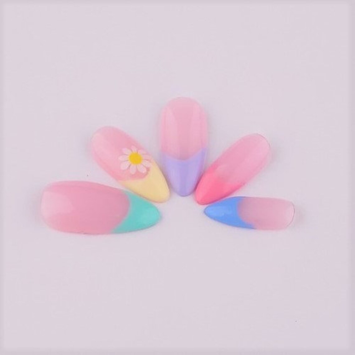 Pastel Press on Nails Set