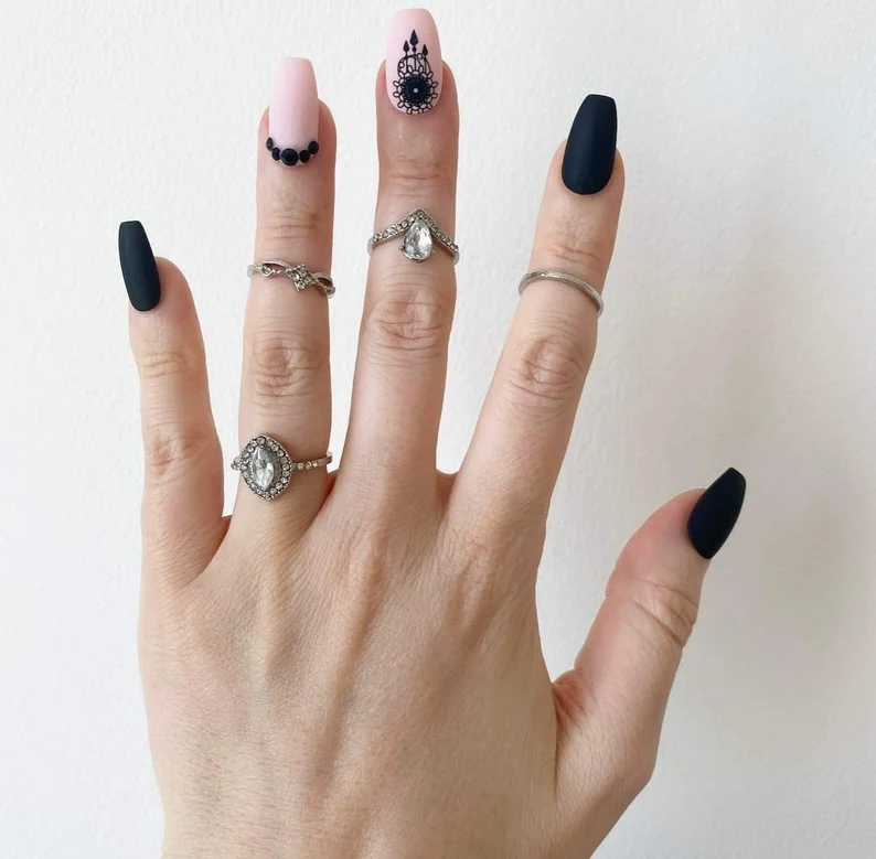 Press on Nails Black Pink Matte Nails